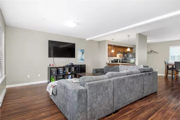 Campbell River, BC V9W 5M6,390 Carolyn Rd #B