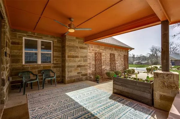 409 W Johnson Street, Denison, TX 75020