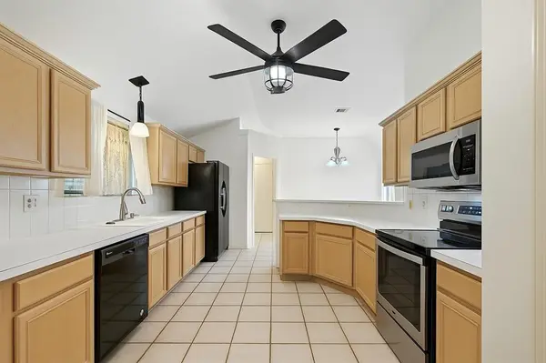 Allen, TX 75002,1215 Aylesbury Drive