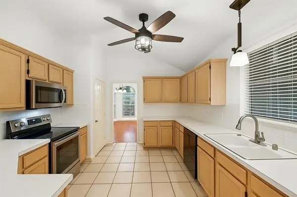 Allen, TX 75002,1215 Aylesbury Drive