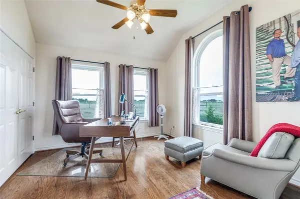 Valley View, TX 76272,194 Krahl Road