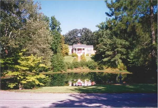 2900 S Robertson Avenue, Tyler, TX 75701