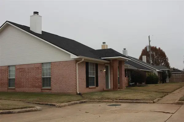 Bossier City, LA 71112,5005 LONGSTREET Street #29