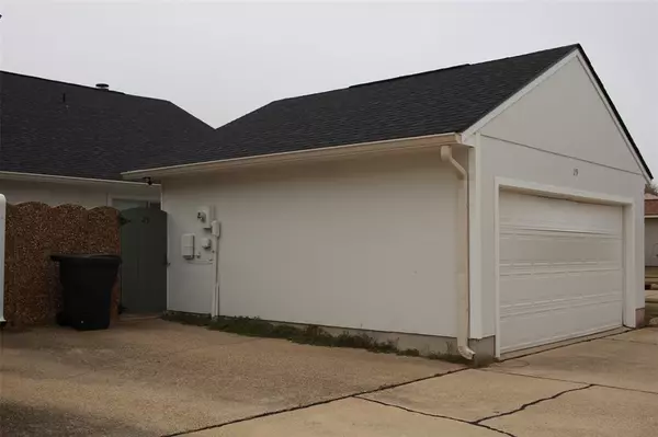 Bossier City, LA 71112,5005 LONGSTREET Street #29