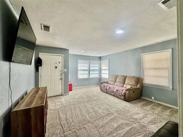 Fort Worth, TX 76112,5629 Wainwright Drive