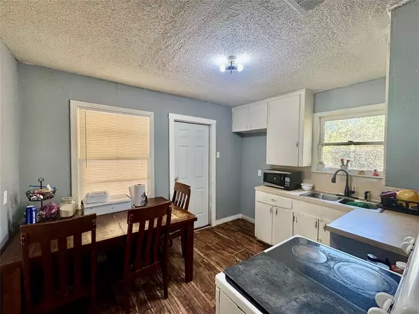 Fort Worth, TX 76112,5629 Wainwright Drive