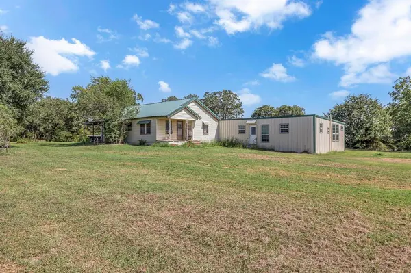 Whitney, TX 76692,915 Hcr 1227