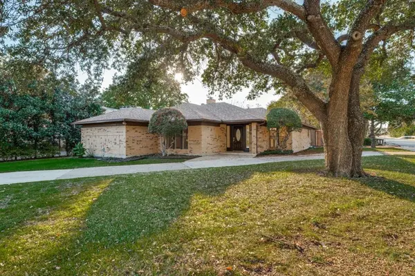 Dallas, TX 75252,17415 Oakington Court