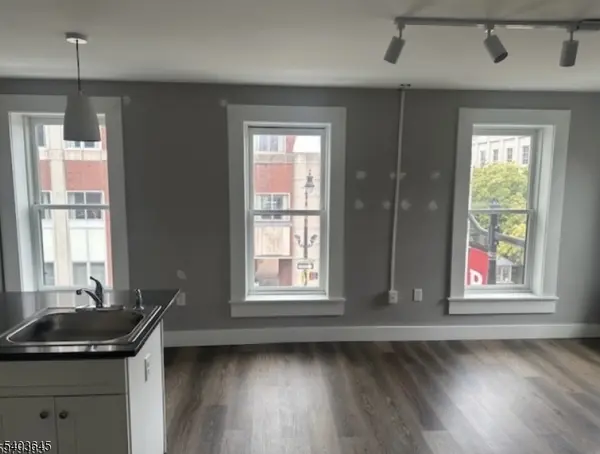 Newark City, NJ 07102,116 Washington St #3D