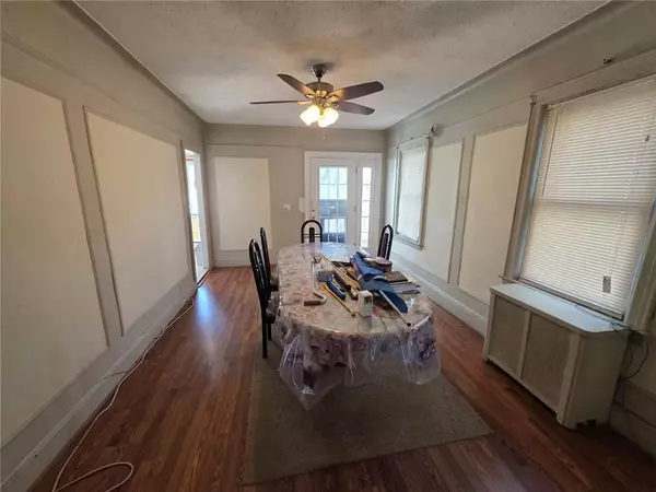 Queens, NY 11426,89-25 238th ST