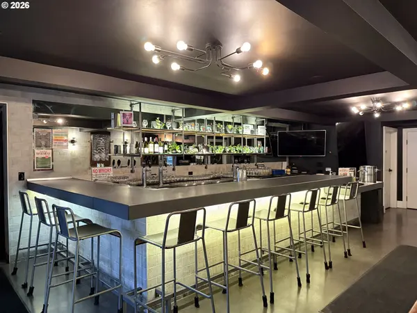 919 NW 23RD AVE, Portland, OR 97210