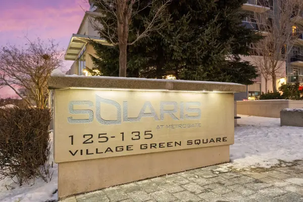 Toronto E07, ON M1S 0G4,135 Village Green SQ #2518