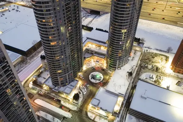 Toronto E07, ON M1S 0G4,135 Village Green SQ #2518