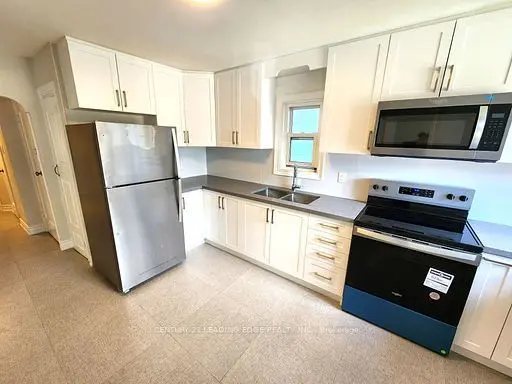 Toronto E10, ON M1E 3G2,313 Morningside AVE