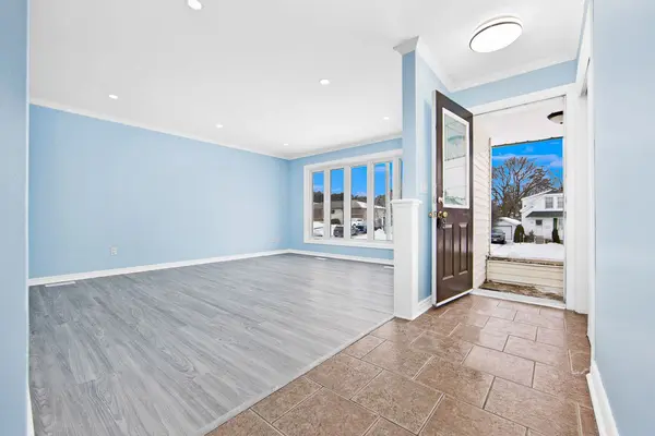 Oshawa, ON L1G 3J2,29 Switzer DR