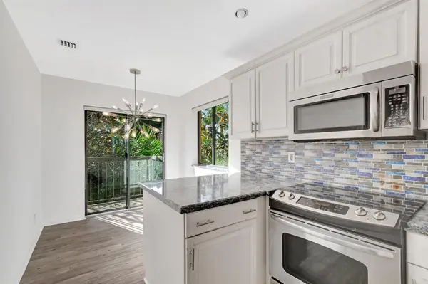 Lake Worth, FL 33467,5334 Fountains Dr #221