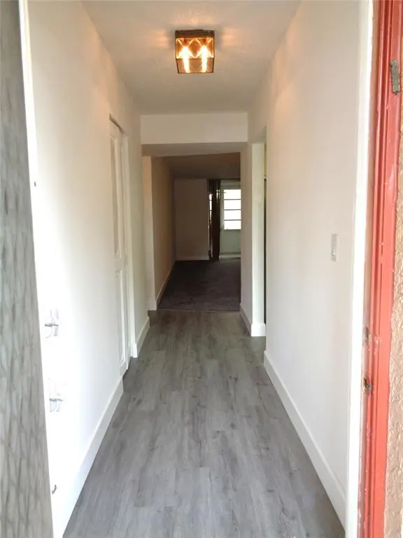 Margate, FL 33063,7320 Lake Circle Dr #101