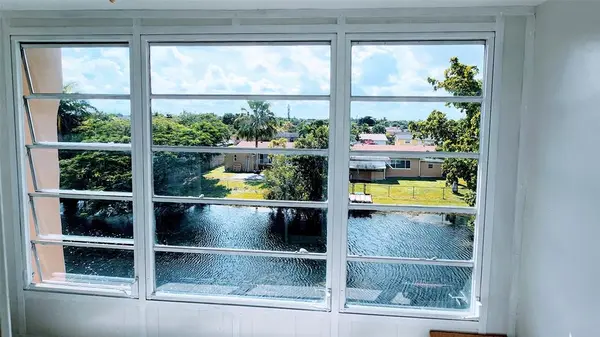 Sunrise, FL 33322,2721 N Pine Island Rd #309