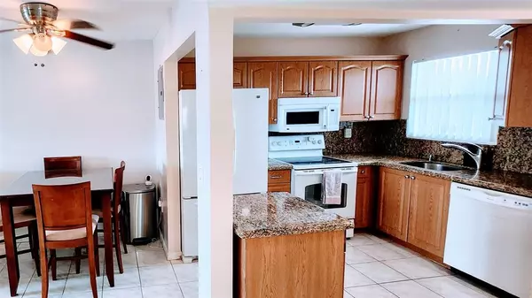 2721 N Pine Island Rd #309, Sunrise, FL 33322