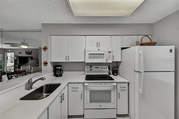 Pompano Beach, FL 33069,2222 N Cypress Bend Dr #201