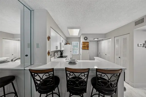 Pompano Beach, FL 33069,2222 N Cypress Bend Dr #201