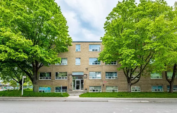 105 Twenty Fifth ST #20, Toronto W06, ON M8V 3P9