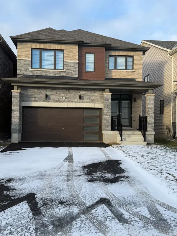 Thorold, ON L2V 0P2,21 Velvet WAY