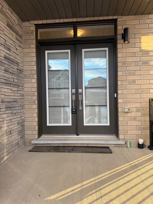 Thorold, ON L2V 0P2,21 Velvet WAY