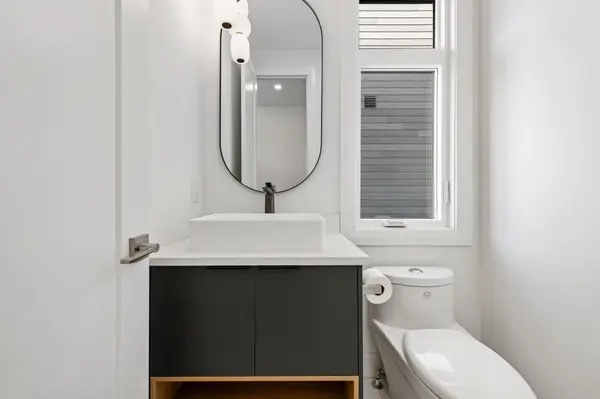 Westboro - Hampton Park, ON K1Z 5J3,493 Highcroft AVE