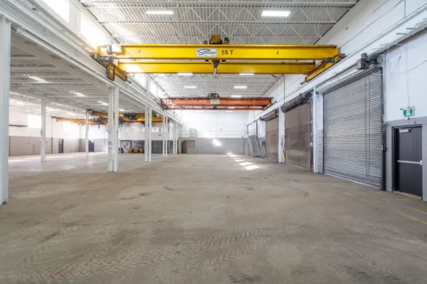 Hamilton, ON L8H 7T5,100 Burland CRES #A