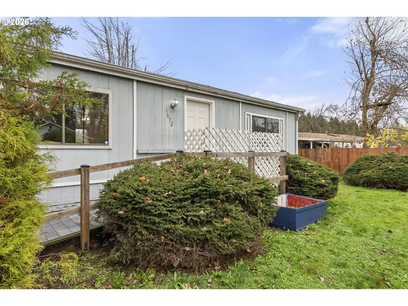 1672 Pritchett PL, Cottage Grove, OR 97424