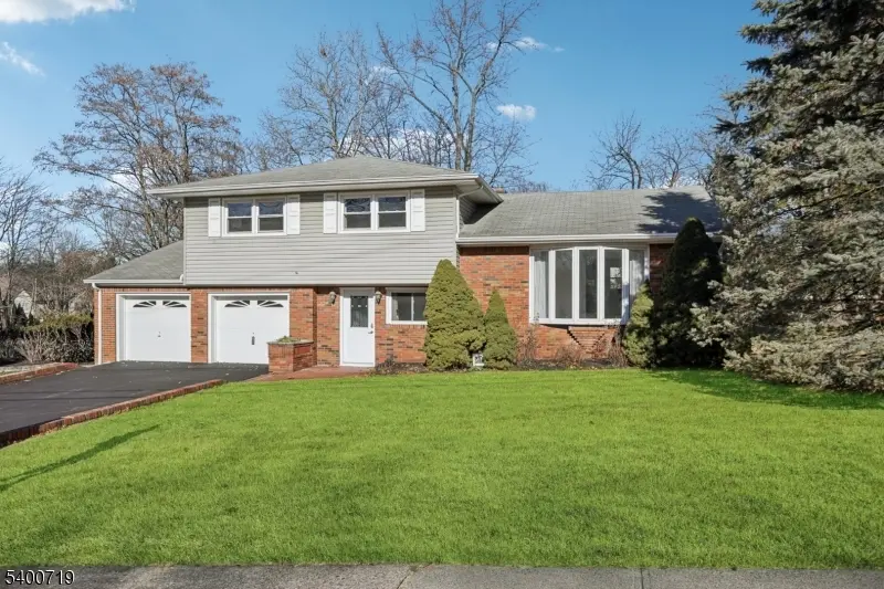 Wayne Twp., NJ 07470,27 Stanford Pl