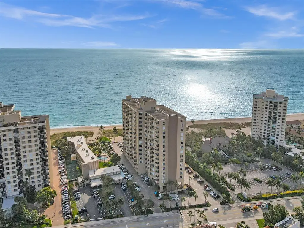 Lauderdale By The Sea, FL 33062,2000 S Ocean Blvd #4C