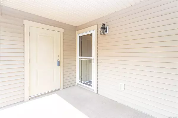 Nanaimo, BC V9T 0E6,4436 Hedgestone Pl #201