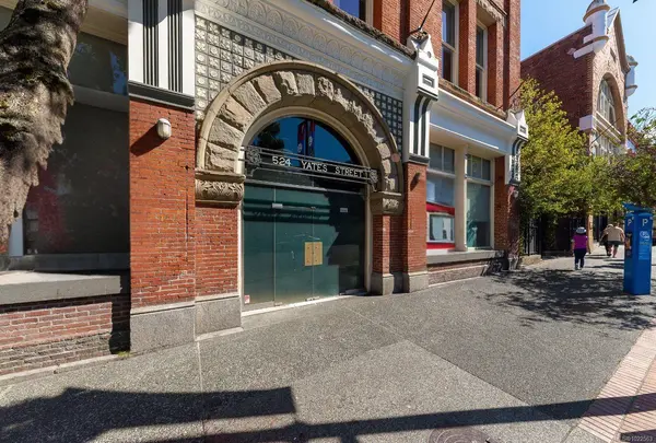 Victoria, BC V8W 1K8,524 Yates St #101