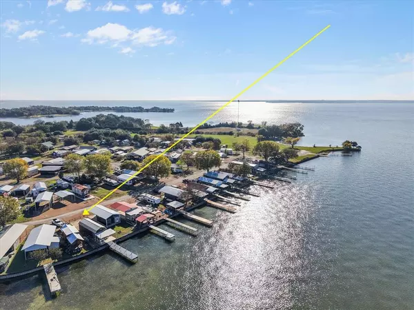 2038 Pelican Isle Drive, Kerens, TX 75144