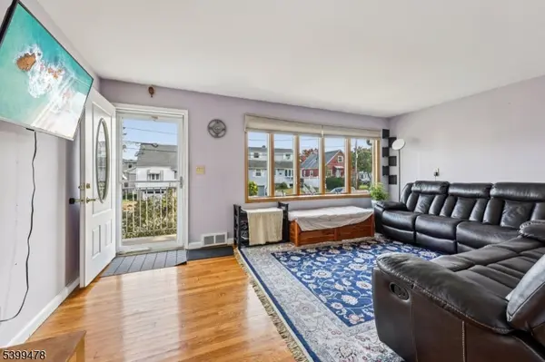 Passaic City, NJ 07055,18 Scher Pl