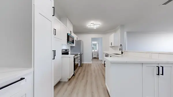 115 Omni DR #PH09, Toronto E09, ON M1P 5B4