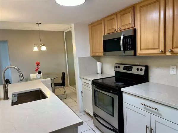 Fort Lauderdale, FL 33306,2840 NE 33rd Ct #2