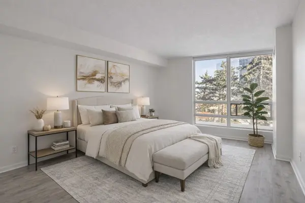 Mississauga, ON L5R 3P5,50 Eglinton AVE W #203