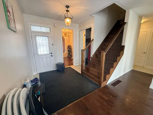 Milton, ON L9T 8G6,422 Cavanagh LN