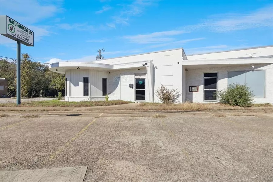 602 E Davis Street, Grand Prairie, TX 75050