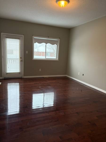 18 Red Pine CRES, Wasaga Beach, ON L9Z 3B3