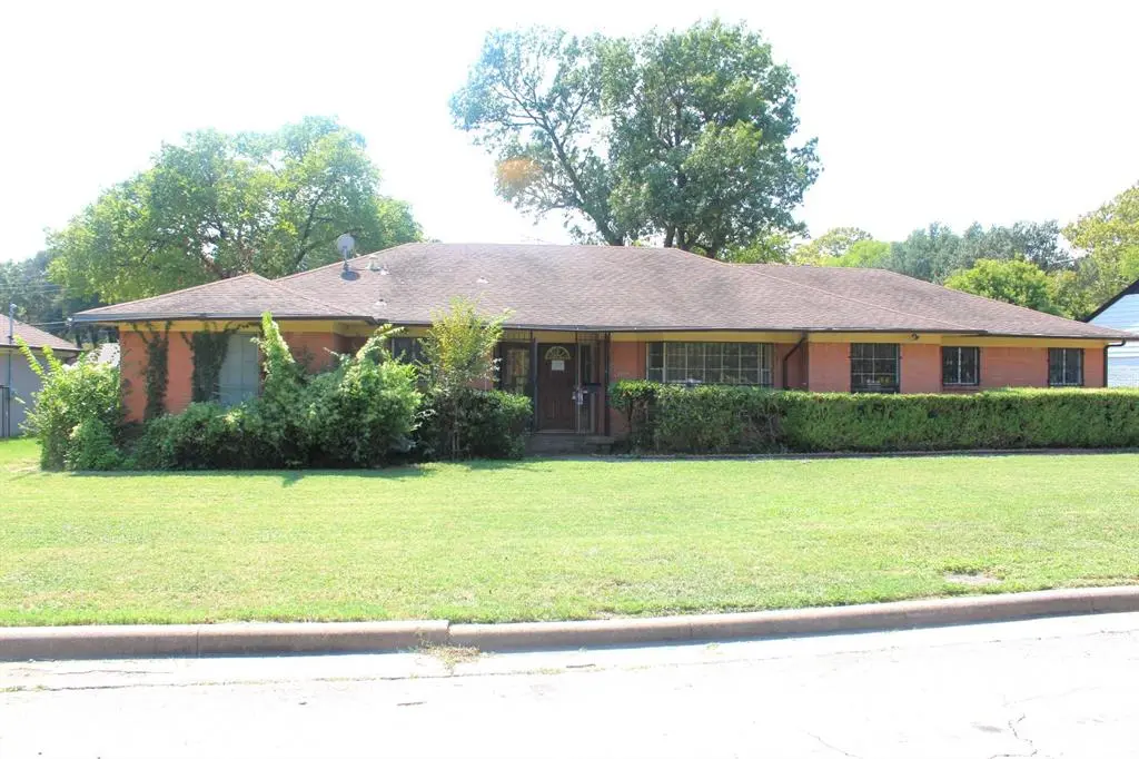 Dallas, TX 75224,706 W Five Mile Parkway