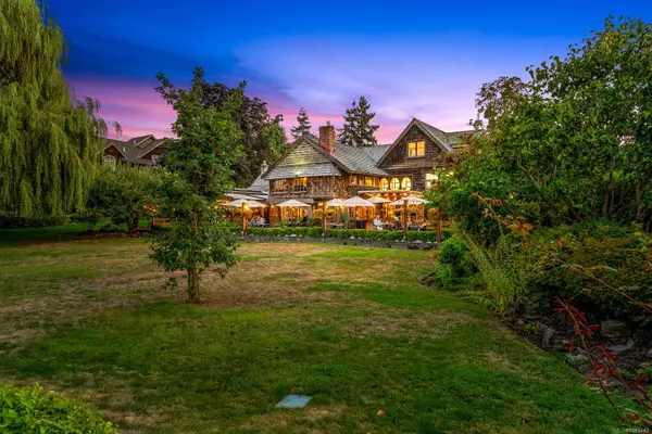 Courtenay, BC V9N 8C7,1760 Riverside Lane