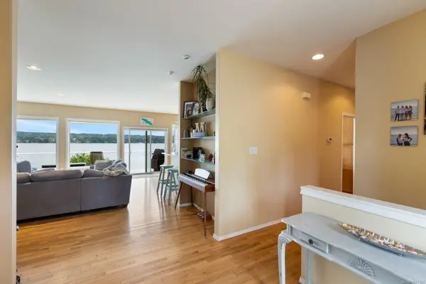 Fanny Bay, BC V0R 1W0,6800 Buckley Bay Frontage Rd