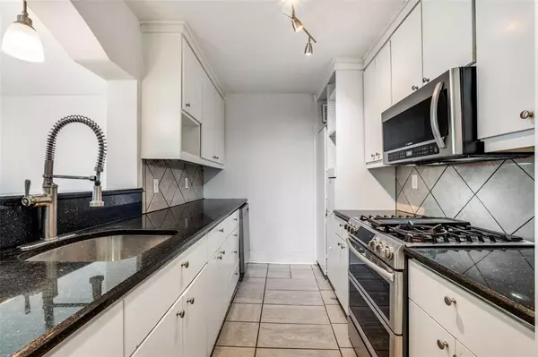 Dallas, TX 75219,3883 Turtle Creek Boulevard #2010