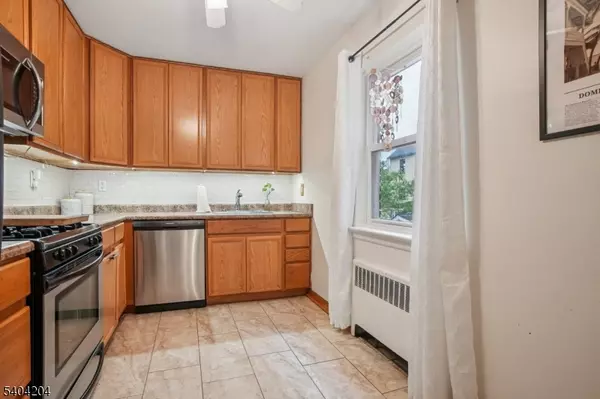 Belleville Twp., NJ 07109,59-61 Brighton Avenue U-8