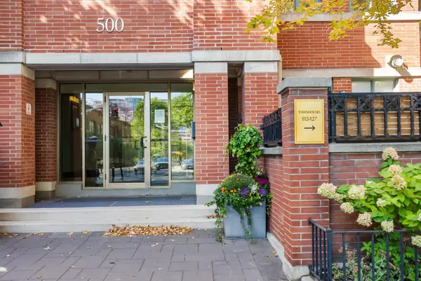 Toronto C01, ON M5V 3N4,500 Richmond ST W #331