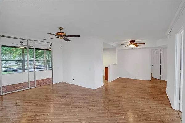 Tamarac, FL 33321,9351 Lime Bay Blvd #201